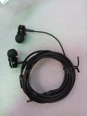 Sennheiser Professional 10 Piece Wireless In-ear Monitor.