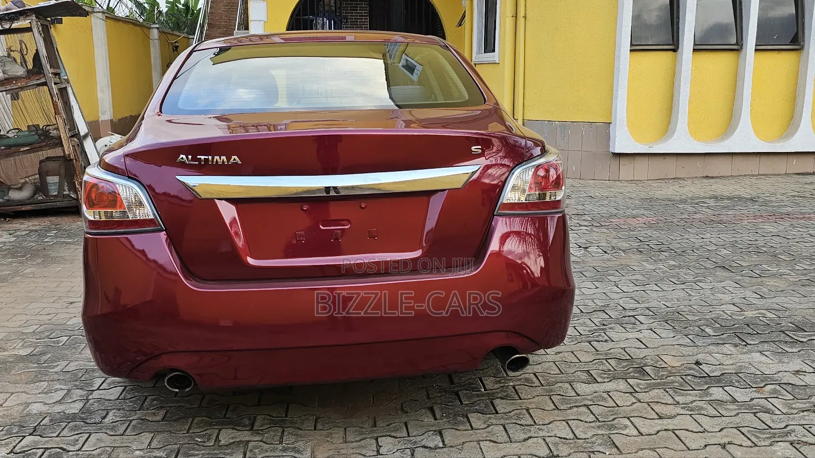 Nissan Altima 2014 Red