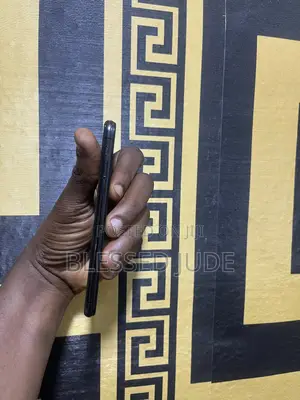 Apple iPhone XS 64 GB Black
