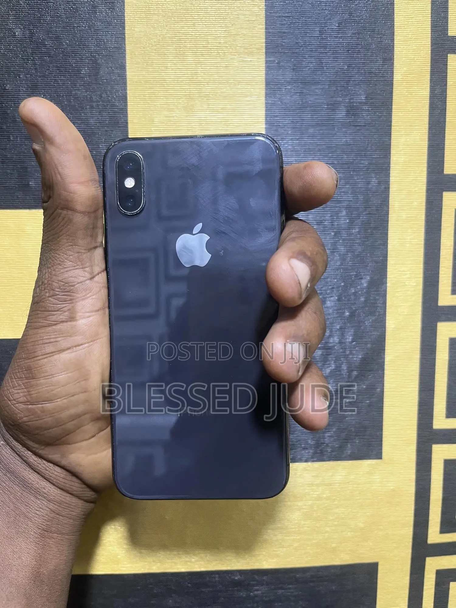 Apple iPhone XS 64 GB Black