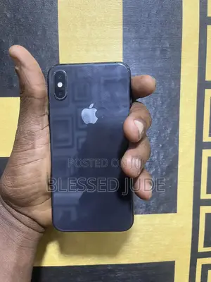 Apple iPhone XS 64 GB Black