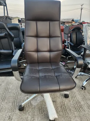 Executive Unique Cha