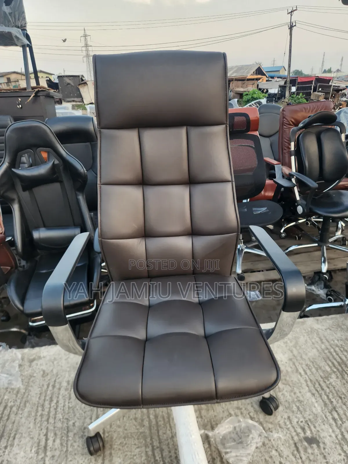 Executive Unique Cha