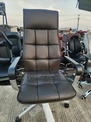 Executive Unique Cha