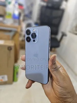 Photo - Apple iPhone 13 Pro Max 128 GB Blue