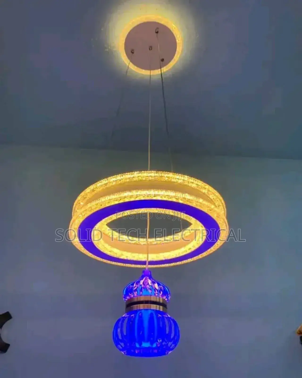 Led Droplight Chandelier With Light on the Base