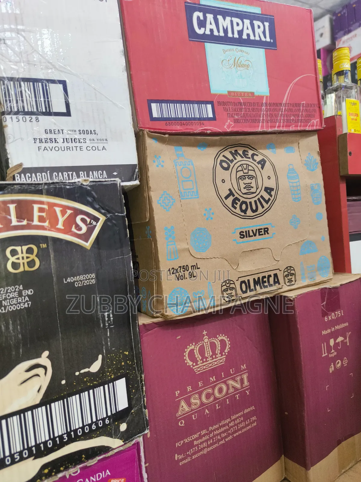 Golden Champagne Whiskey Brandy Tequila