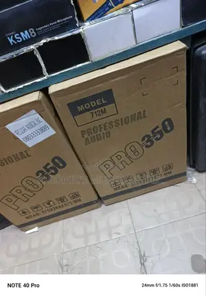 Professional JBL Pro350 Speaker