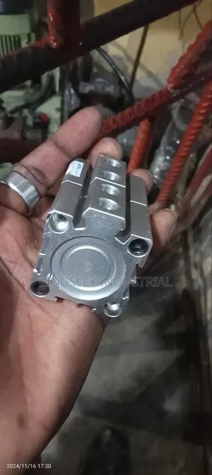Pneumatic Actuator Cylinder CQ2B2-5-10D-XC11