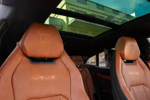 New Lamborghini Urus 2024 Black