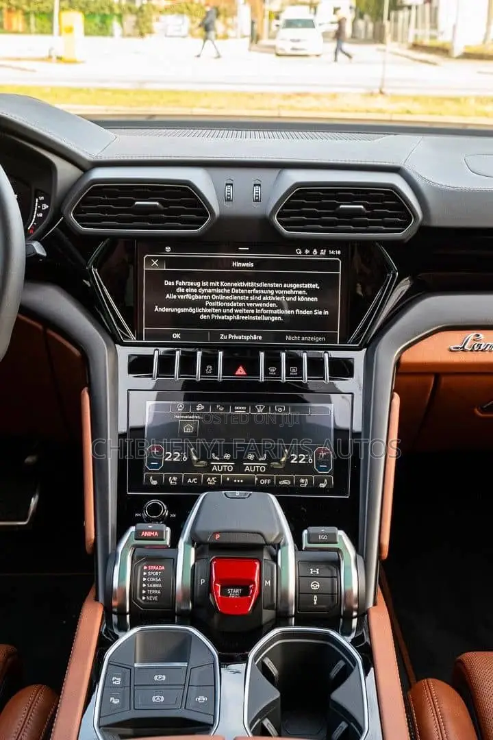 New Lamborghini Urus 2024 Black