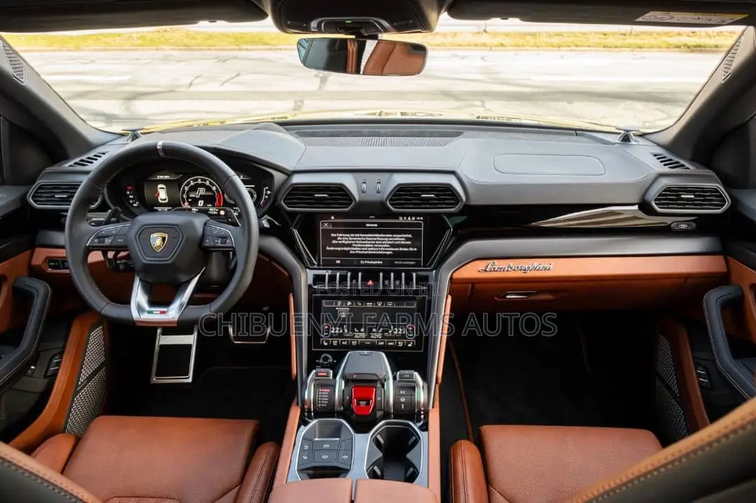 New Lamborghini Urus 2024 Black