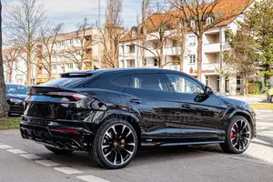 New Lamborghini Urus 2024 Black