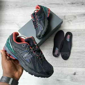 New Balance 1906R Series Phantom New Spruce