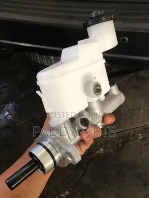 Toyota Fortuner Master Brake Cylinder