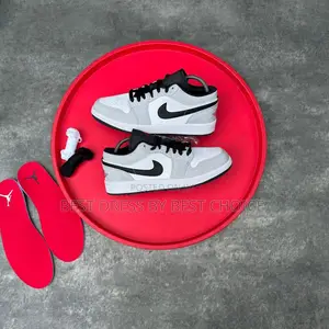 Jordan 1 Low Light Smoke Grey