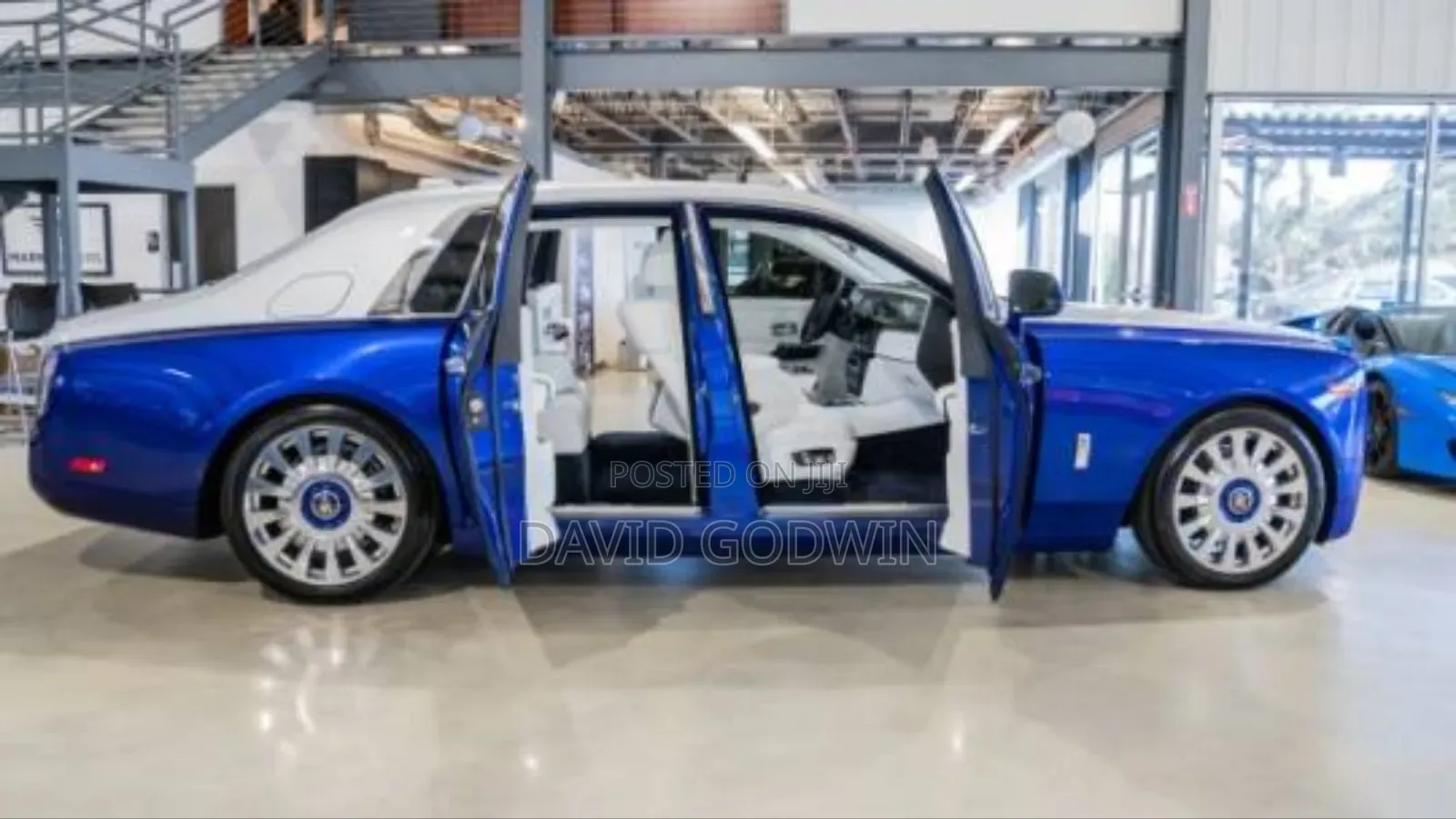 Rolls-Royce Phantom 2023 Blue