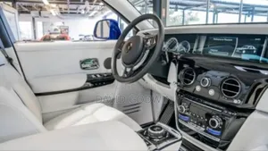 Rolls-Royce Phantom 2023 Blue