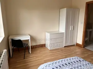 Single Ensuite Rooms for Shortlet