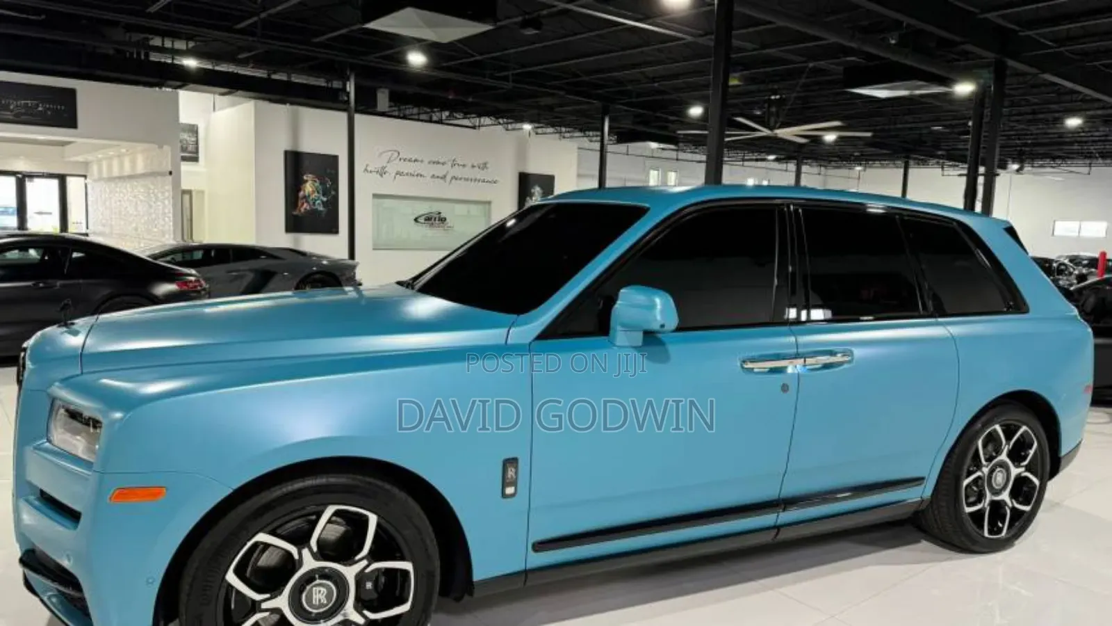 Rolls-Royce Cullinan Base 2021 Blue