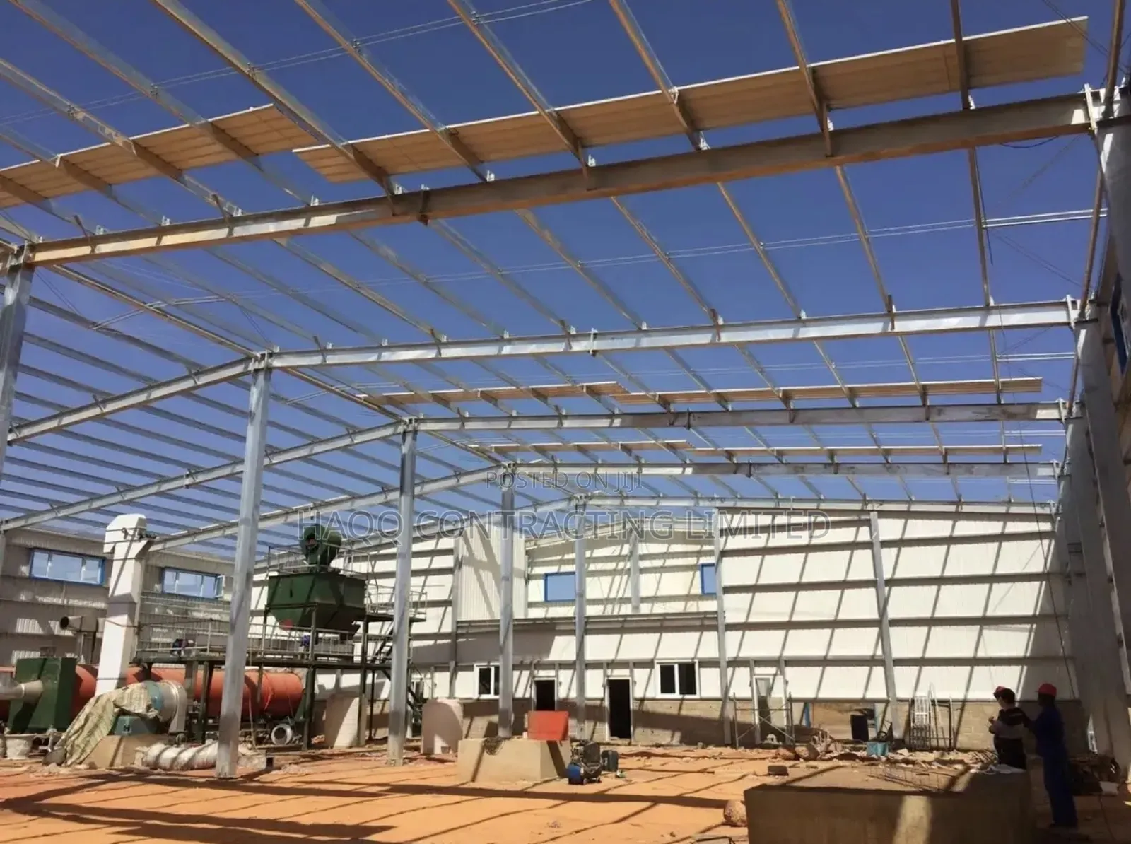 Efficient Warehouse and Factory Construction Expert