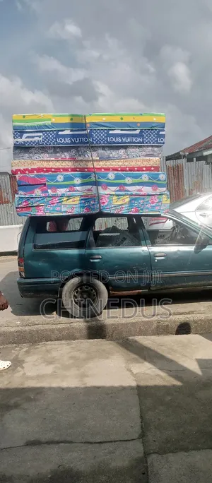 Instant Rising Semi Orthopedic Mattresses With Guarantee
