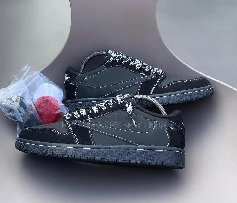 Travis Scott X Air Jordan 1 Low Black Phantom*