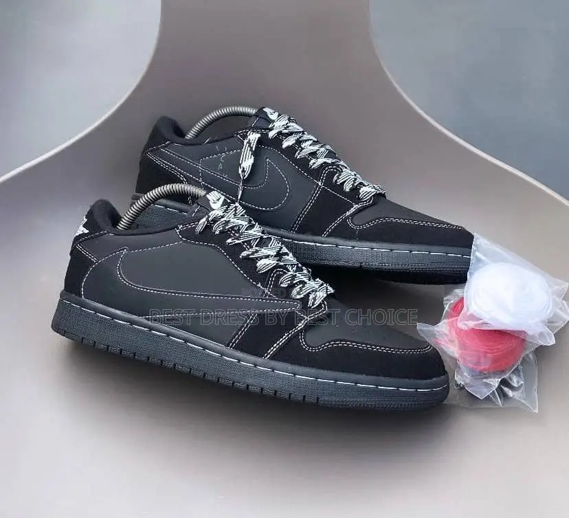 Travis Scott X Air Jordan 1 Low Black Phantom*