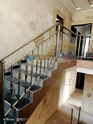 Primates Balustrade Gold