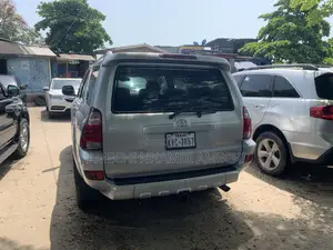 Toyota 4-Runner Limited V6 4x4 2005 Silver