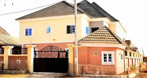 4bdrm Bungalow in Sabon Lugbe for sale