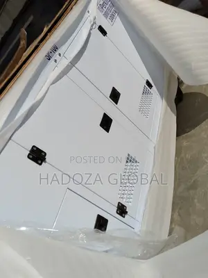 Industrial-Grade 100kva Soundproof Perkins Ggenerator