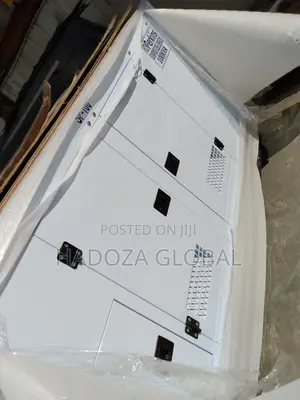 Sound-Dampening 100kva Soundproof Perkins Generator