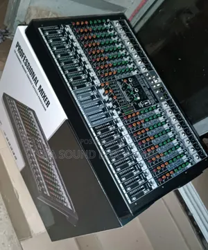 16 Channel Yamaha Mixer