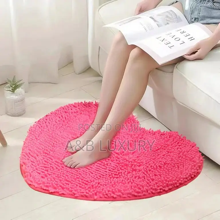 Love Shape Bathroom Rug
