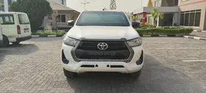 Photo - New Toyota Hilux 2023 White