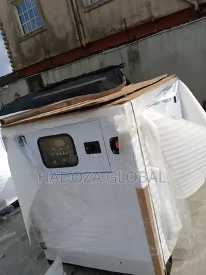 Easy-Start 100kva Soundproof Pperkins Generator