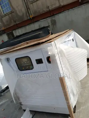 Low-Carbon 100kva Soundproof Perkins Generator
