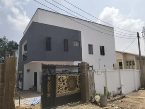 Furnished 4bdrm Duplex in Iyaganku Gra Ibadan, Iyanganku for sale