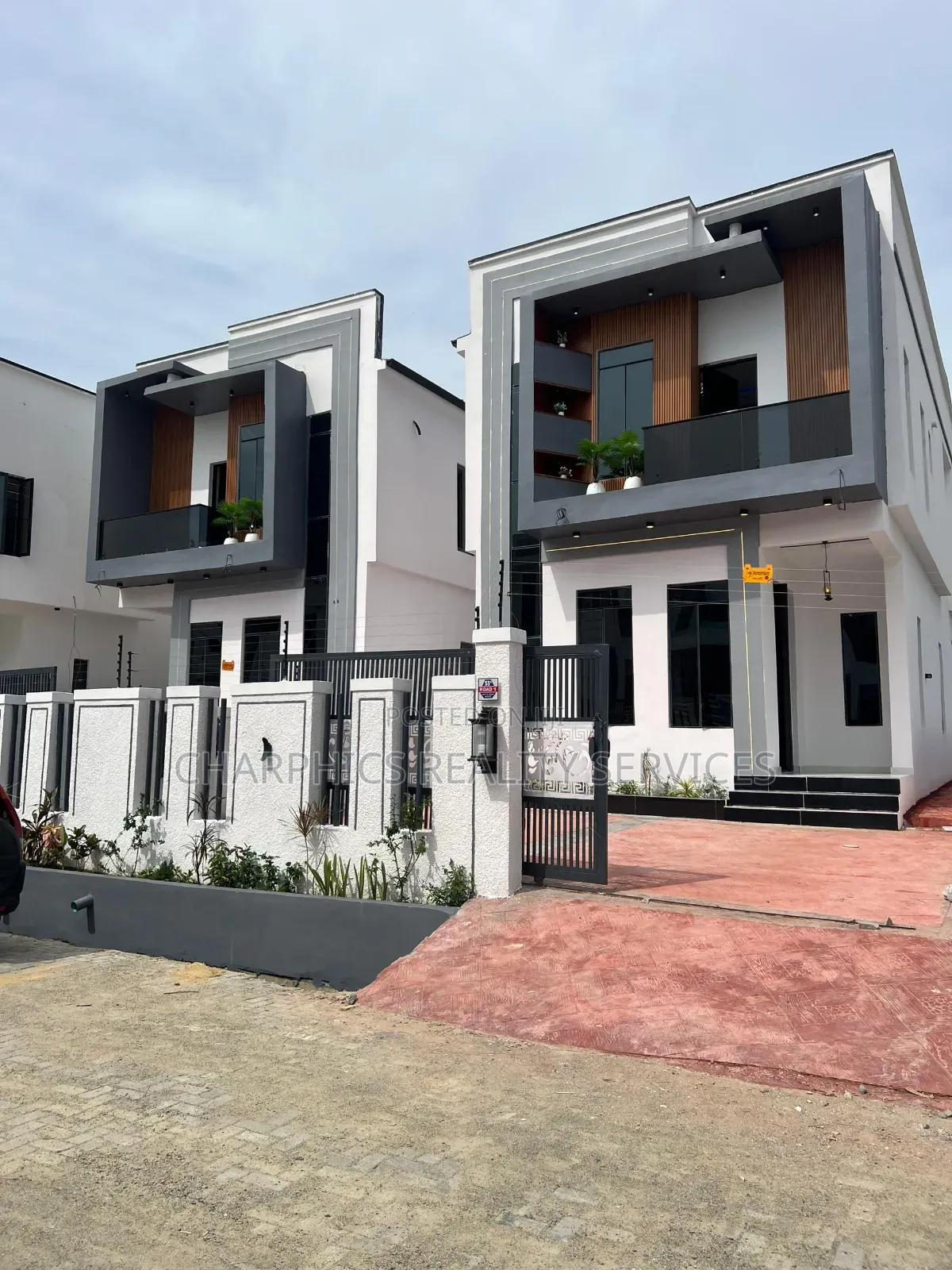 5bdrm Duplex in Ajah for sale