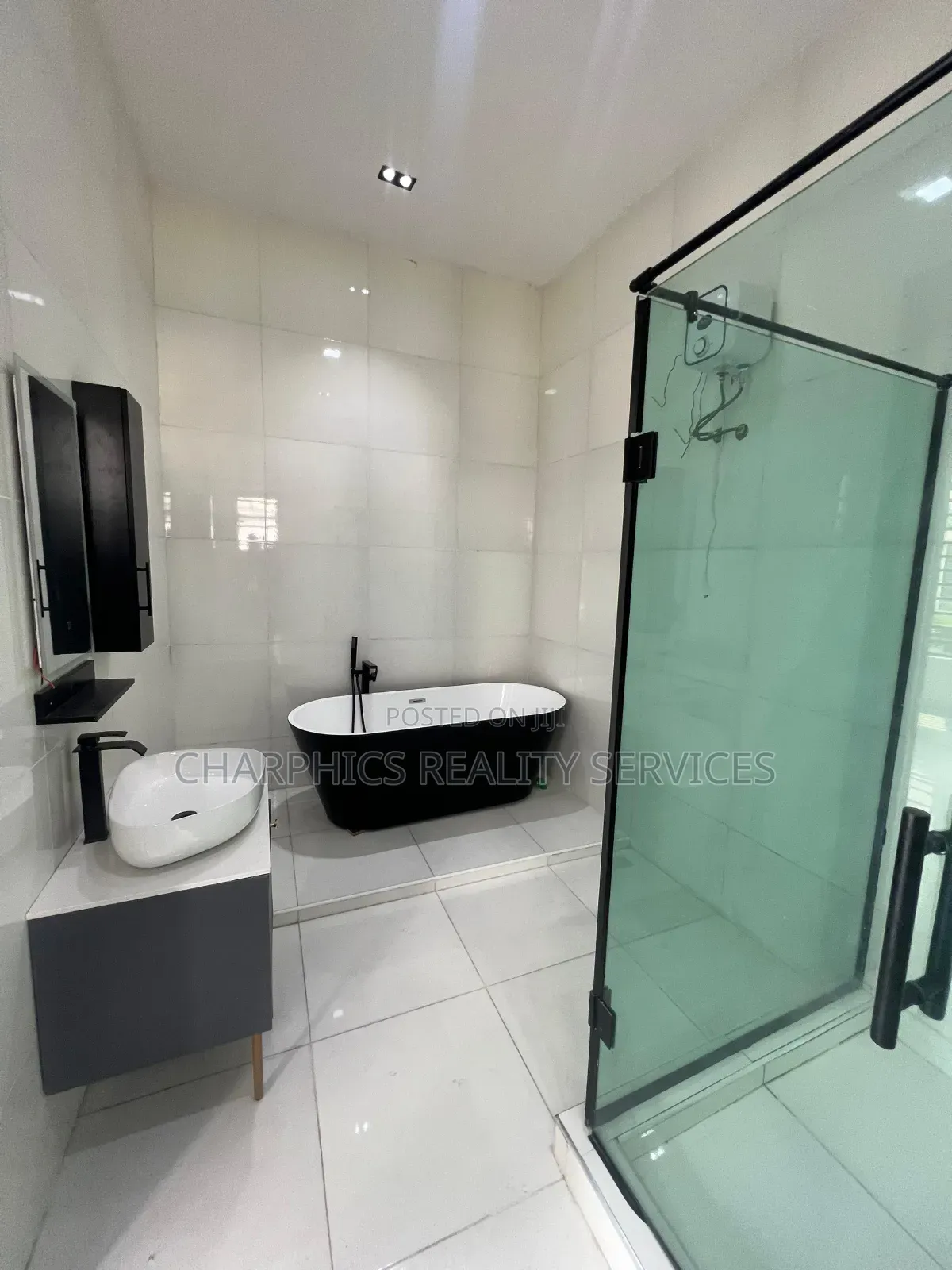 5bdrm Duplex in Ajah for sale