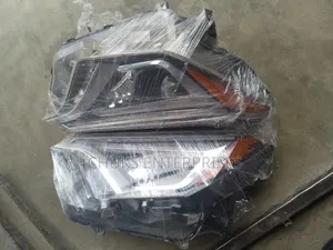 Toyota RAV4 2018 Headlight