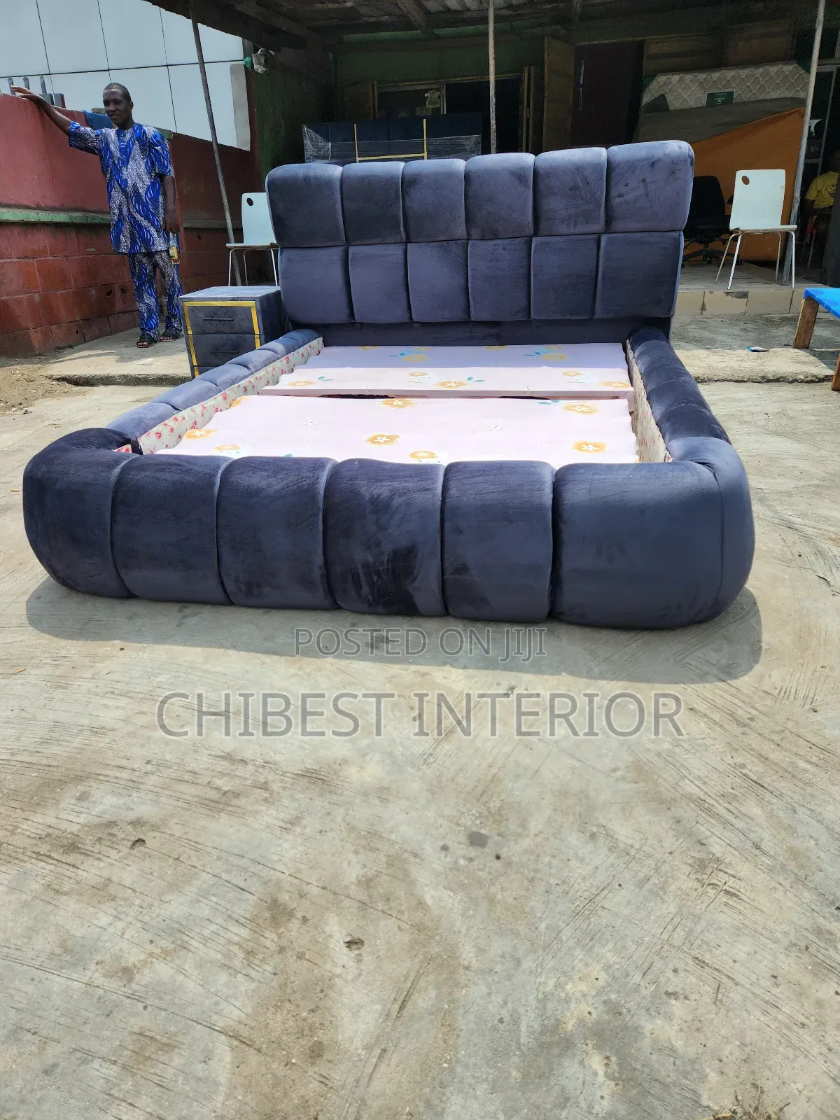 Advanced 5by6 Upholstery Bed Stand