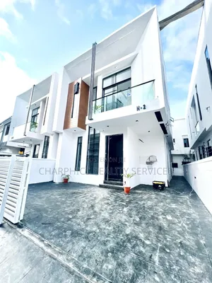 4bdrm Duplex in Ikota for sale