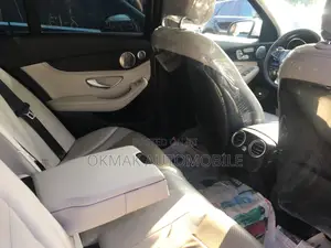 Mercedes-Benz C300 2015 Silver