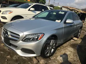 Mercedes-Benz C300 2015 Silver