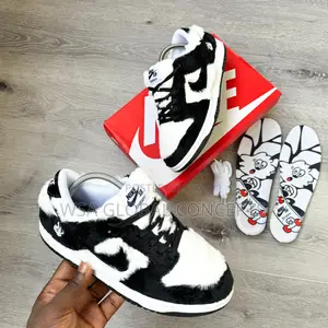 Versy X Nike Sb Dunk Low Vick