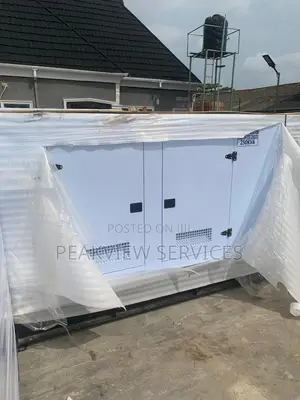 Cool Engine 250kva Perkins Soundproof Diesel Generator
