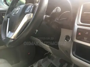 Toyota Highlander Limited V6 4x4 (3.5L 6cyl 6A) 2016 Gray