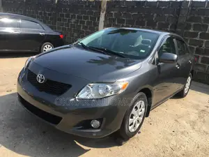 Toyota Corolla 2010 Gray
